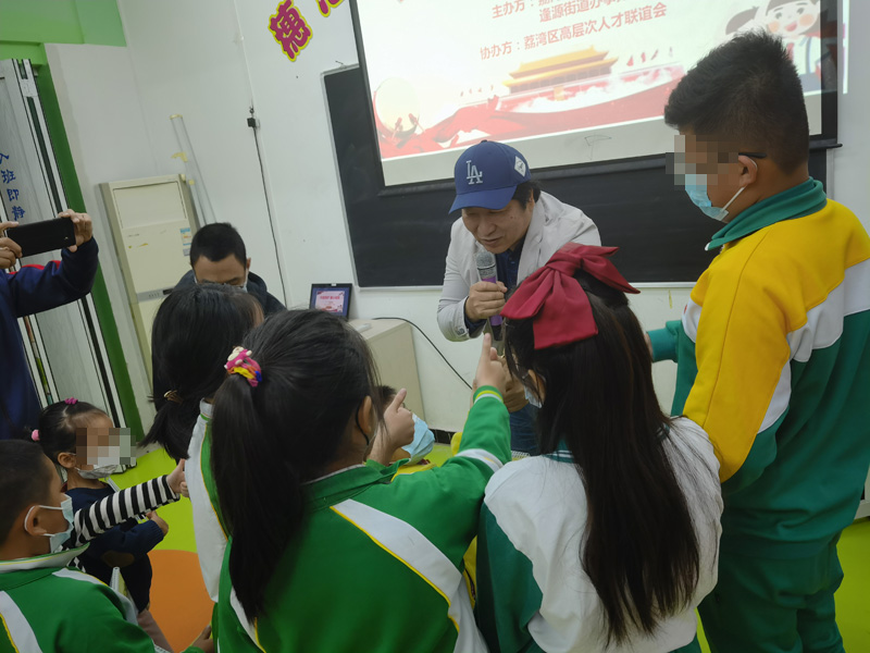 图2：活动现场互动.jpg