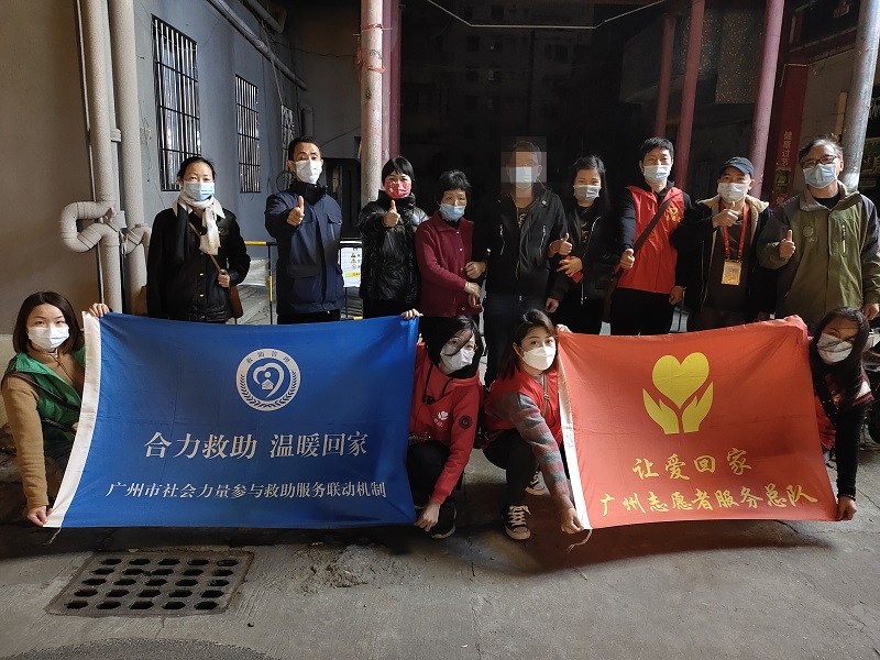 寒冬送暖，离家11载温暖回家3.jpg